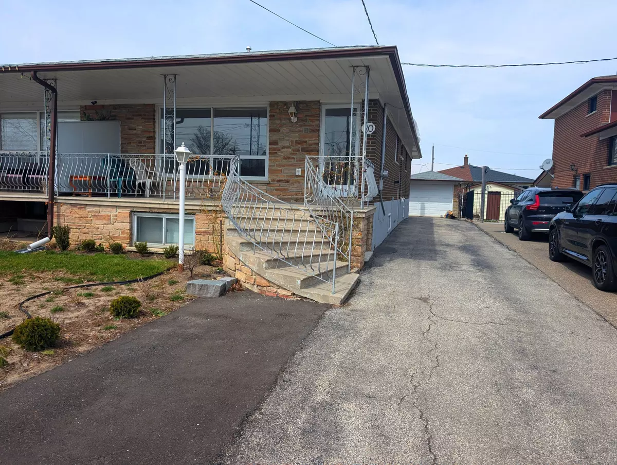 Toronto W05, ON M9L 1B2,20 Navenby CRES #Lower