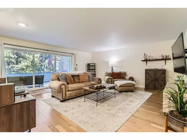 Lake Oswego, OR 97035,48 EAGLE CREST DR #5E