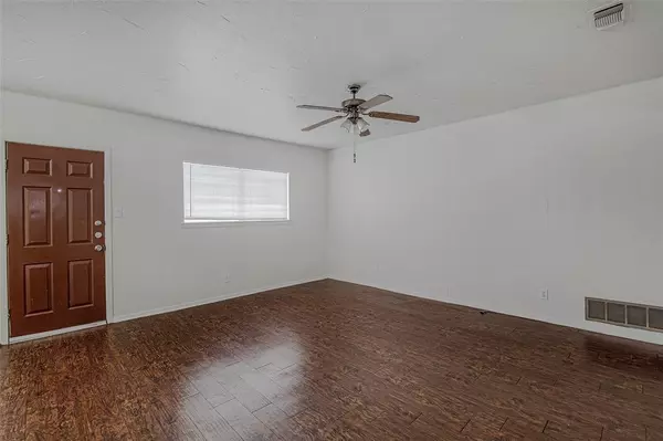 Edgecliff Village, TX 76134,2020 Cliffside Drive