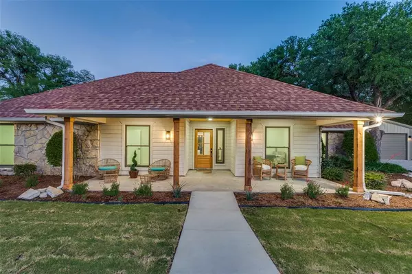 375 Briarwood Lane, Aledo, TX 76008