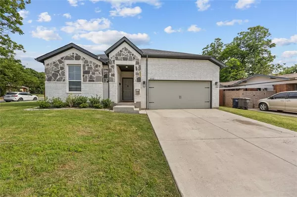 3732 Avenue J, Fort Worth, TX 76105