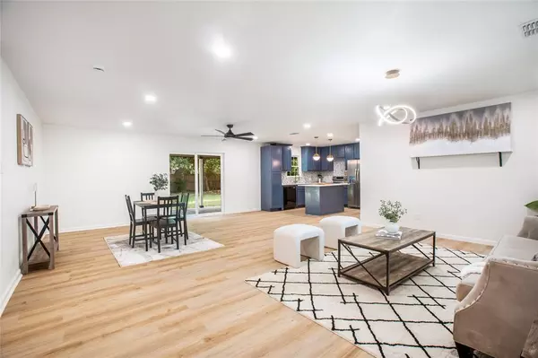 Fort Worth, TX 76116,6963 Pinon Street