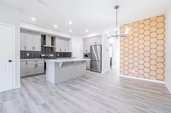 Calgary, AB T3N2L6,117 Corner Glen WAY NE