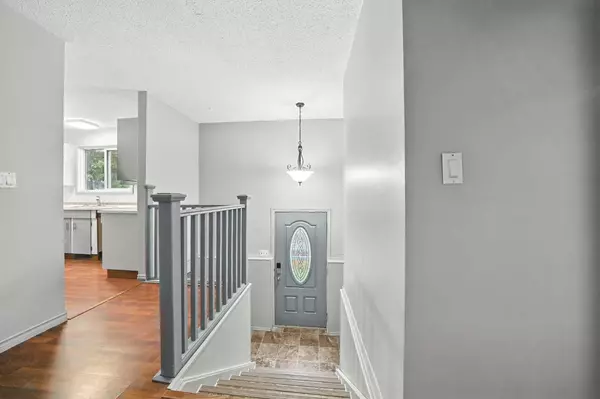 Red Deer, AB T4P 1E4,3823 50A ST