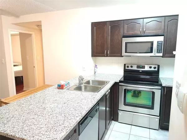 Toronto C14, ON M2N 0A9,35 Hollywood AVE #1515