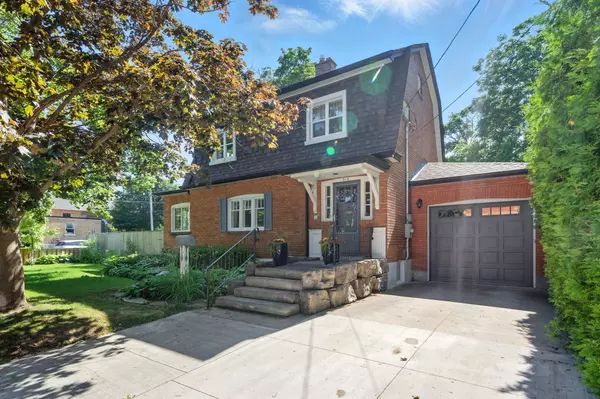 318 Centre ST S, Whitby, ON L1N 4V9