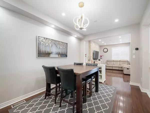 Richmond Hill, ON L4S 0C4,84 Hawkes DR