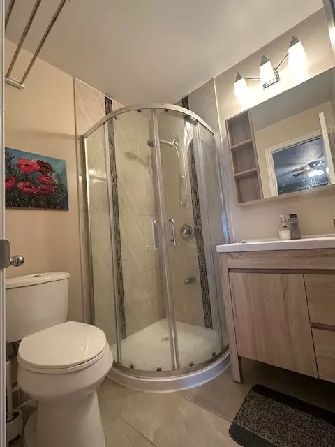 Markham, ON L3T 4M7,83 83 Snowshoe CRES S