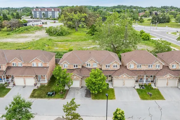 Barrie, ON L4N 9P8,35 Southwoods CRES