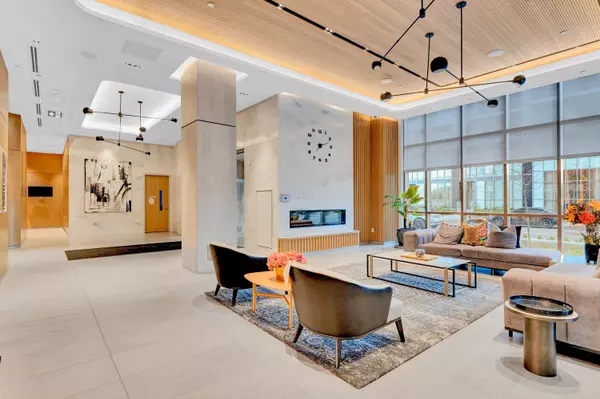65 ANNIE CRAIG DR #703, Toronto W06, ON M8V 0A8