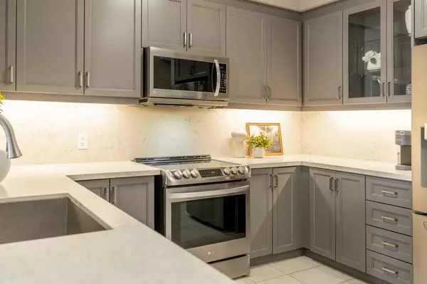 Milton, ON L9T 2K6,1379 Costigan RD #408