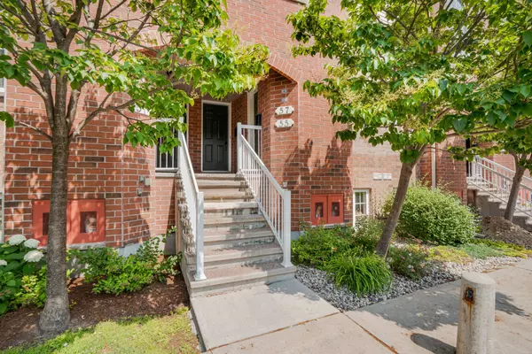 55 Steele Park Private #2, Cyrville - Carson Grove - Pineview, ON K1J 0J2