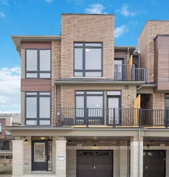 27 Gunton ST, Aurora, ON L4G 7B6