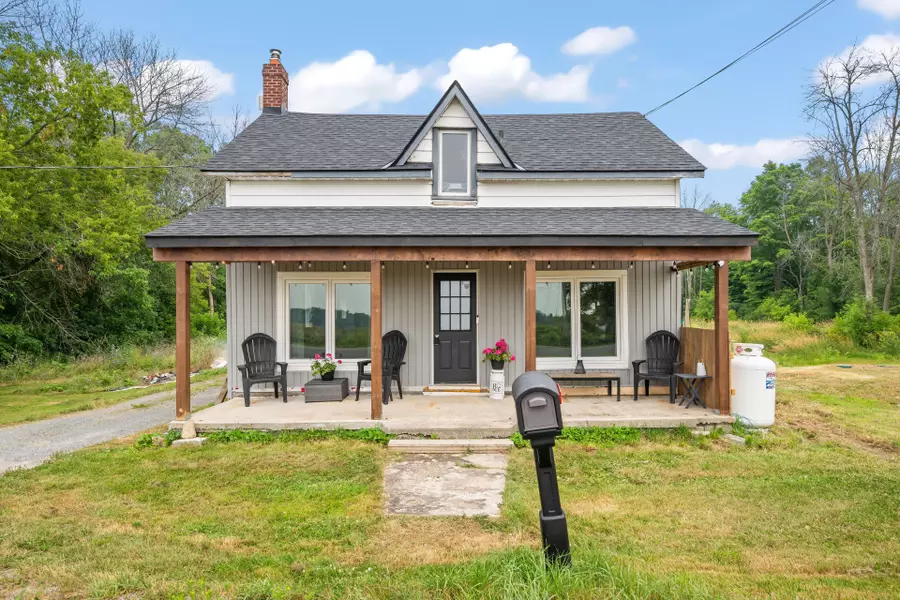 2596 Washburn RD, South Frontenac, ON K0H 1X0