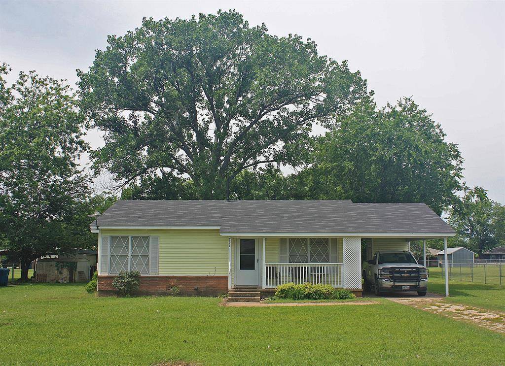 205 N Texas Street, Whitney, TX 76692