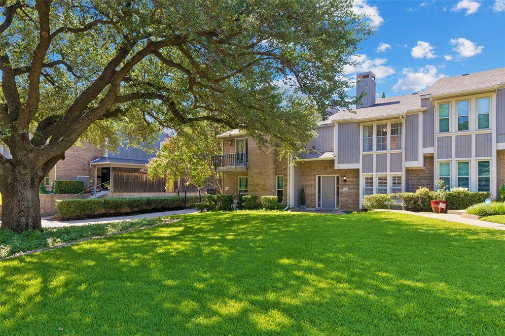 Dallas, TX 75230,7518 Riverbrook Drive #33