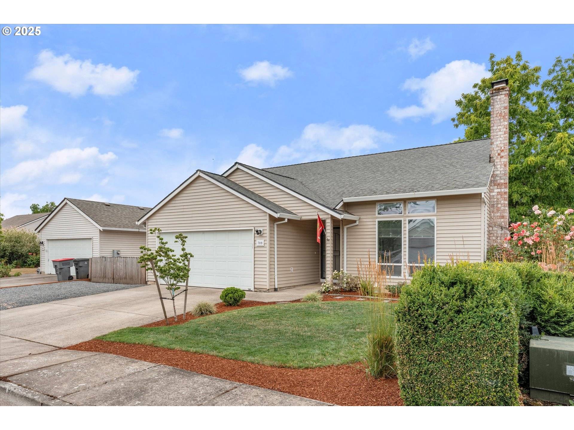 Dayton, OR 97114,709 BELL ST