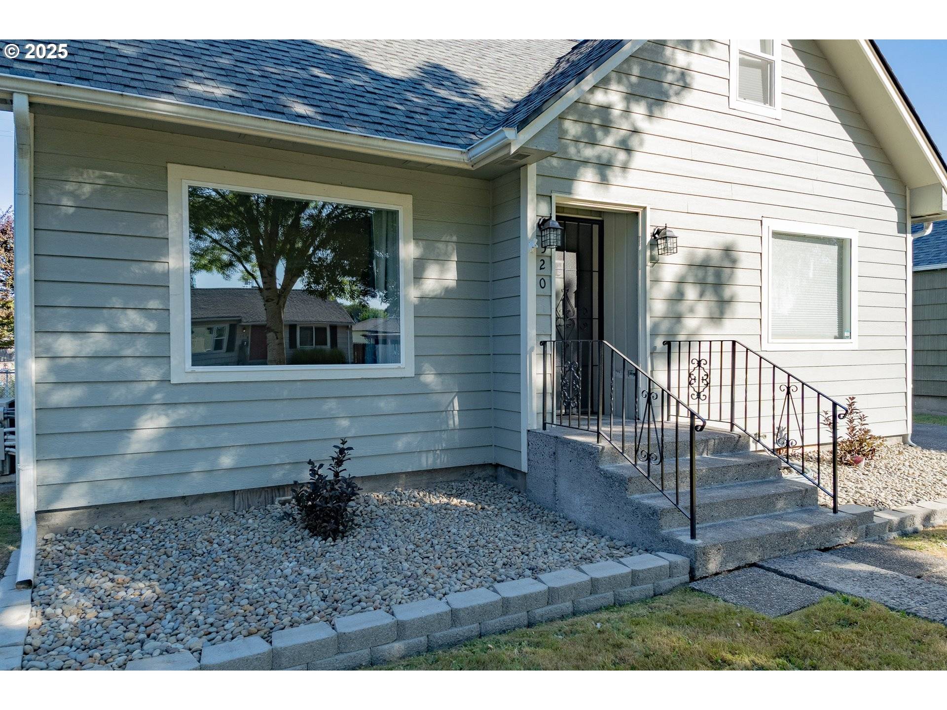 Longview, WA 98632,520 23RD AVE