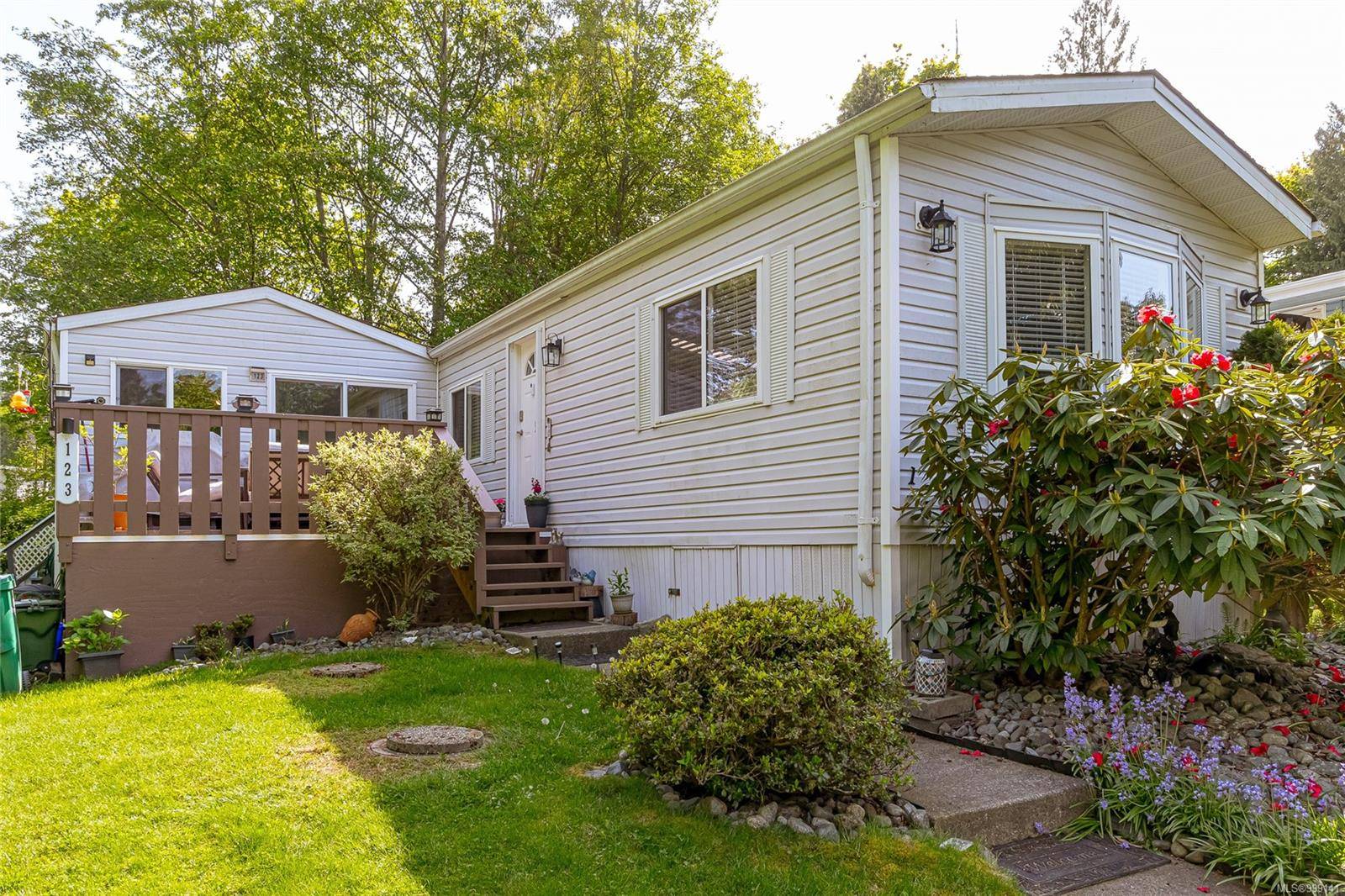 Central Saanich, BC V8M 2C8,2779 Stautw Rd #123