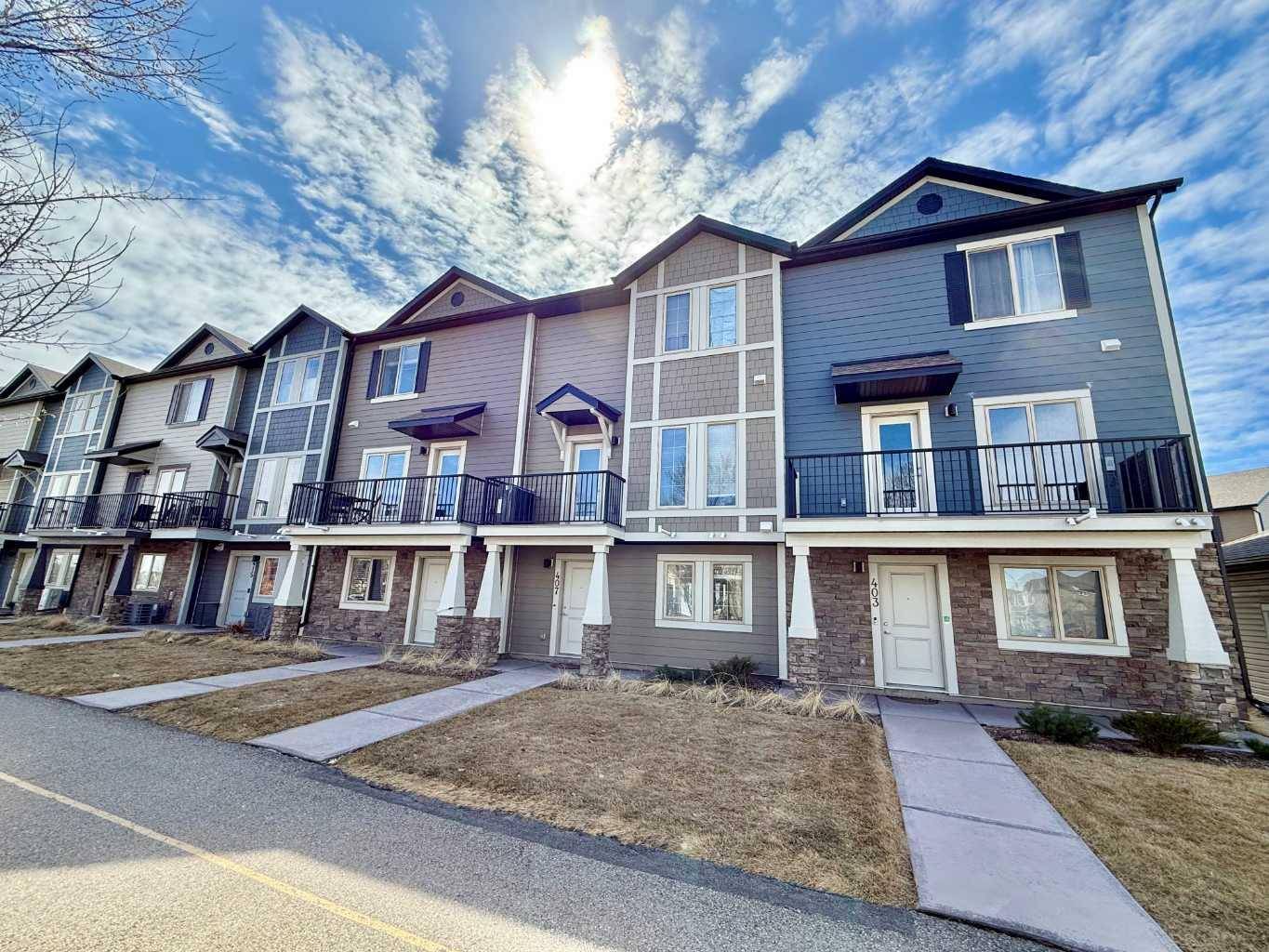 Calgary, AB T2X 3Z3,411 Legacy Village WAY SE