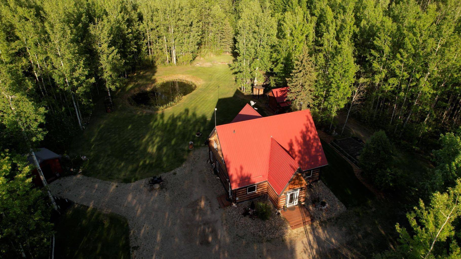 Grovedale, AB T8W 5G5,69479 RR 72 Range