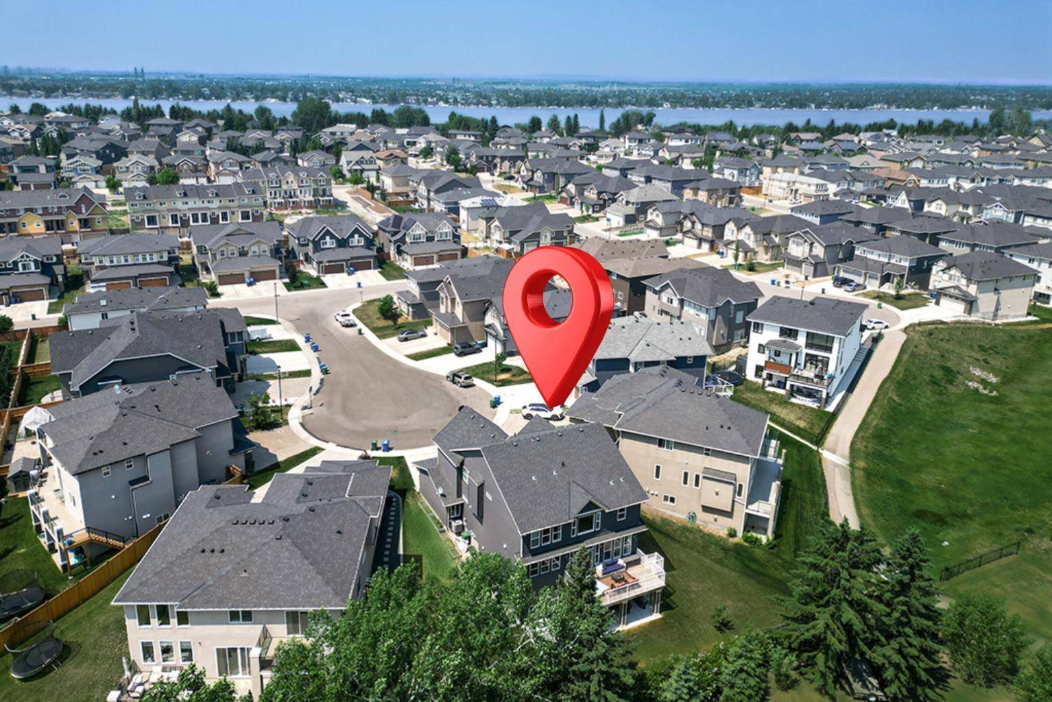 Chestermere, AB T1X 0Y7,221 Kinniburgh CV