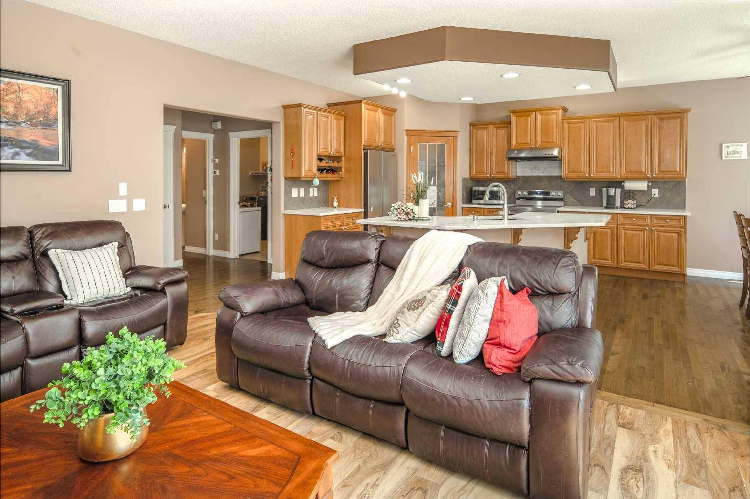Calgary, AB T2Y 4R7,140 Everhollow WAY SW