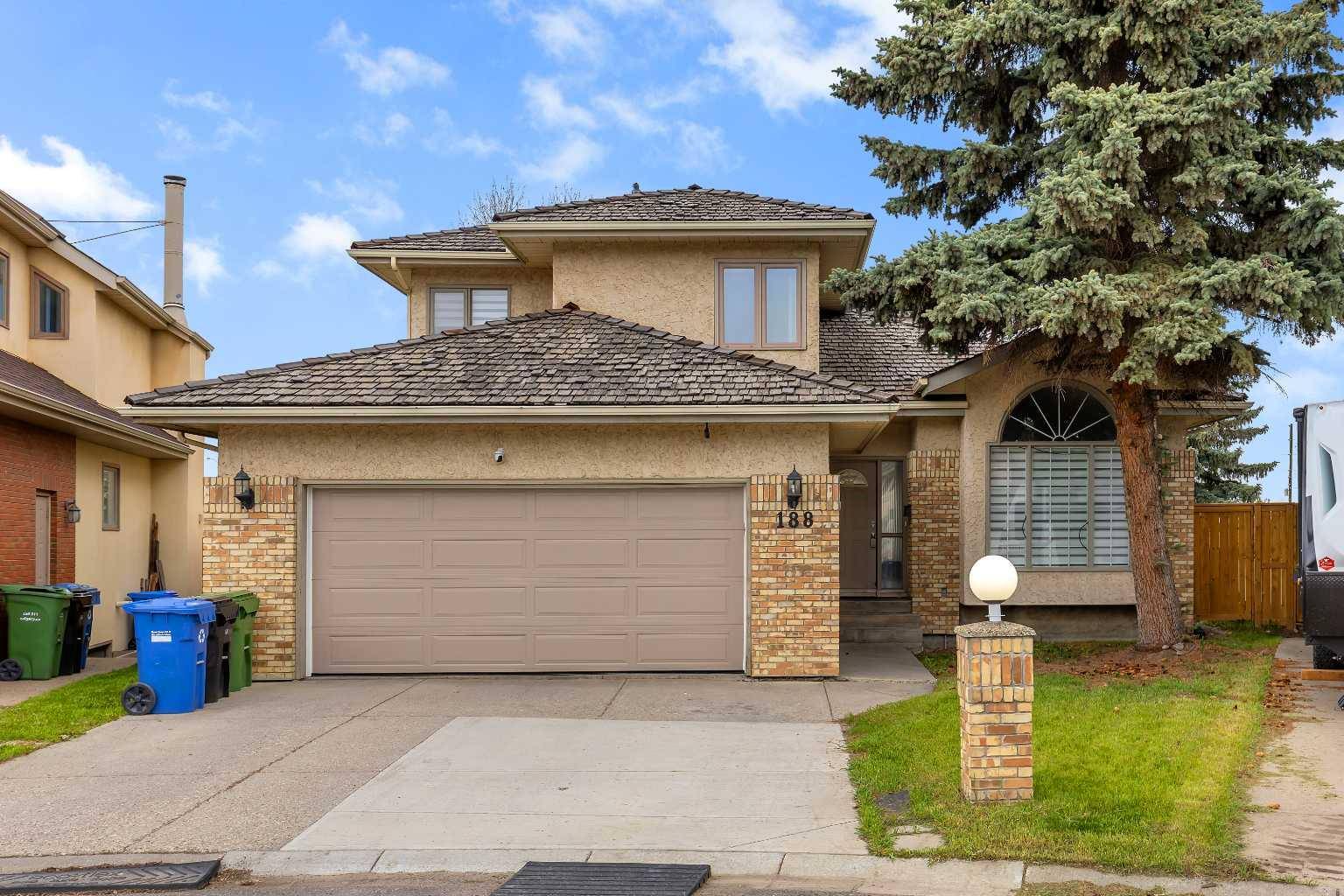 188 Canter PL Southwest, Calgary, AB T2W 5M9