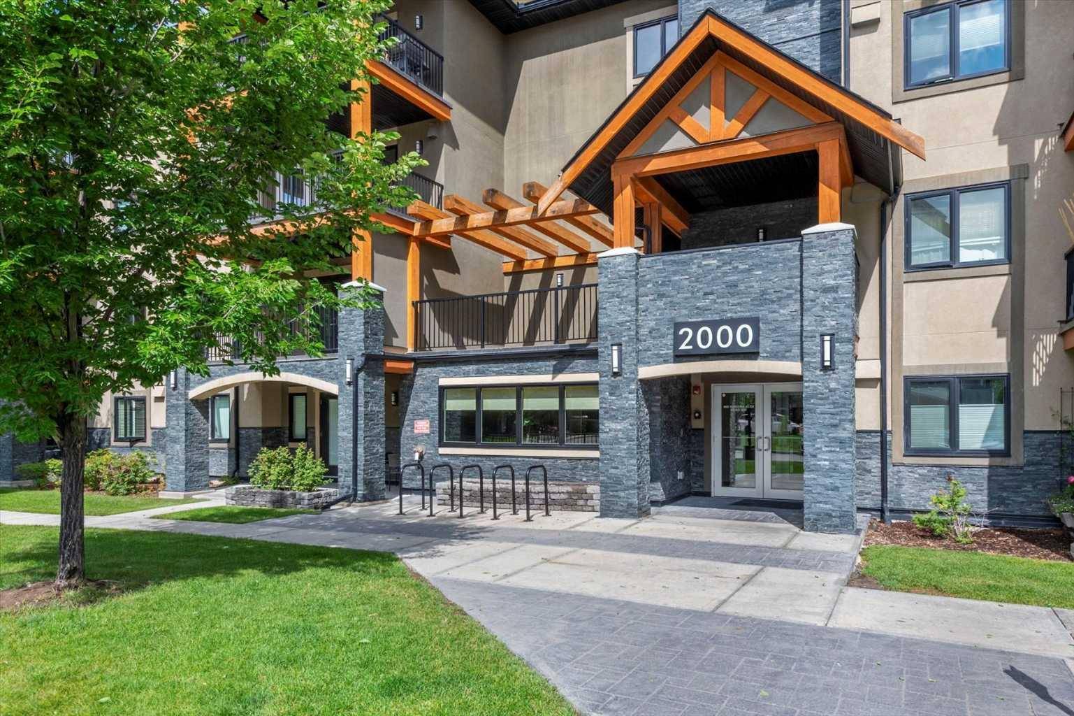 Calgary, AB T3R0V2,402 Kincora Glen RD Northwest #2207