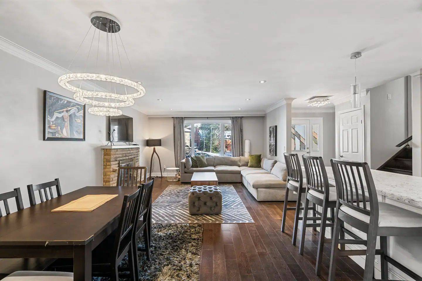 Toronto C07, ON M2N 1W2,289 Burnett AVE