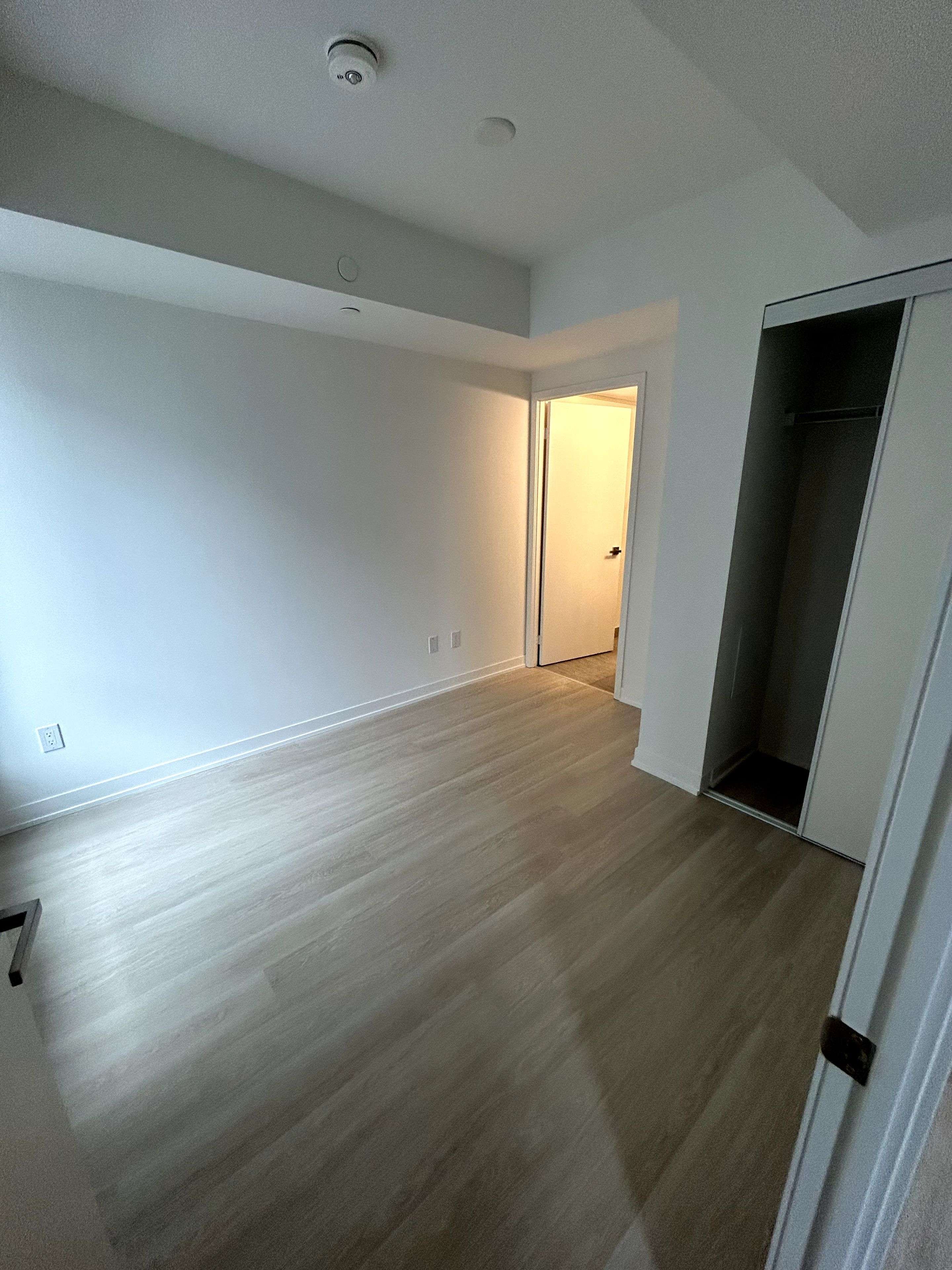 Toronto C06, ON M3H 0E5,500 Wilson AVE #309