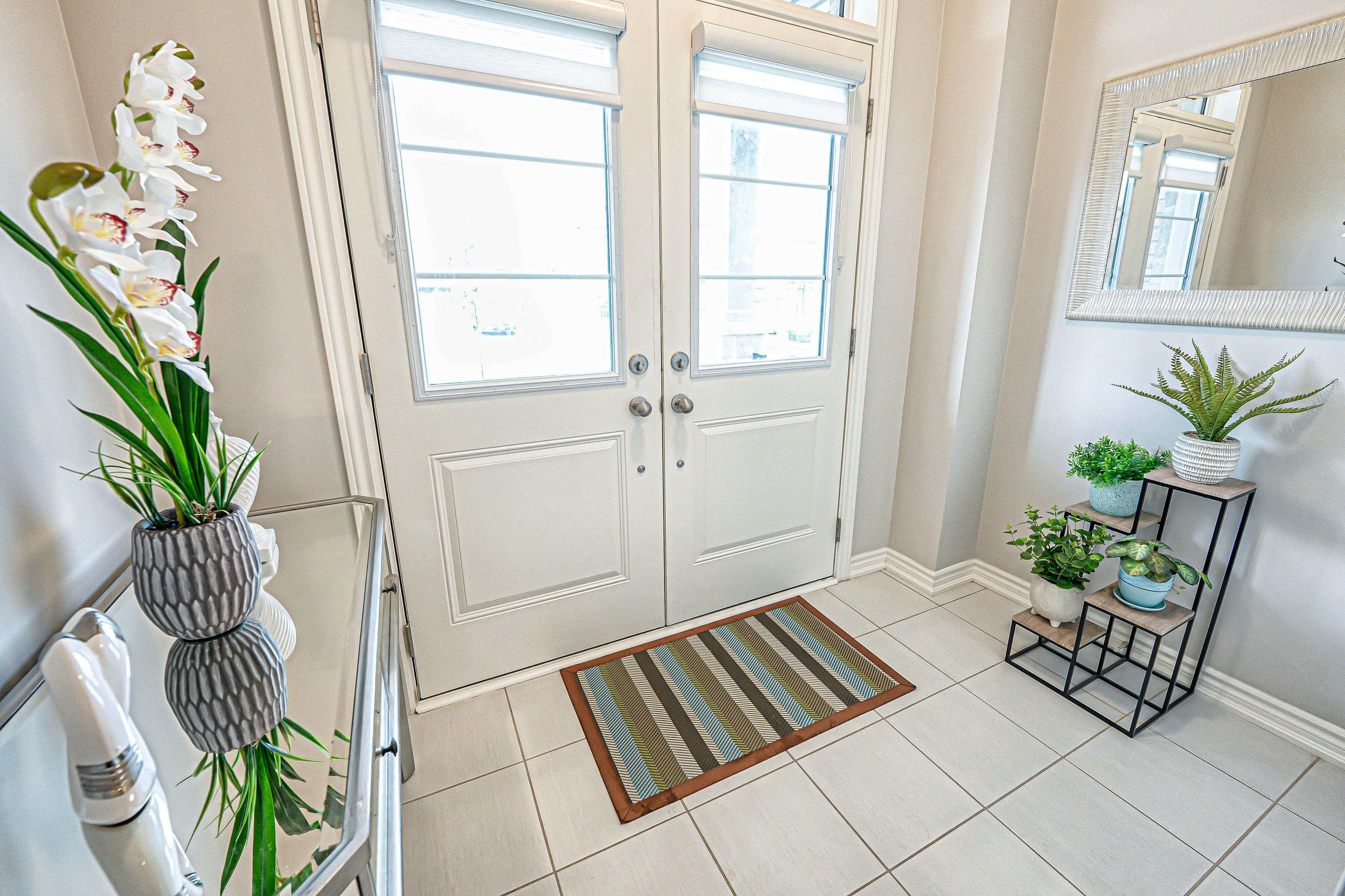 Oshawa, ON L1L 0T1,2136 Coppermine ST