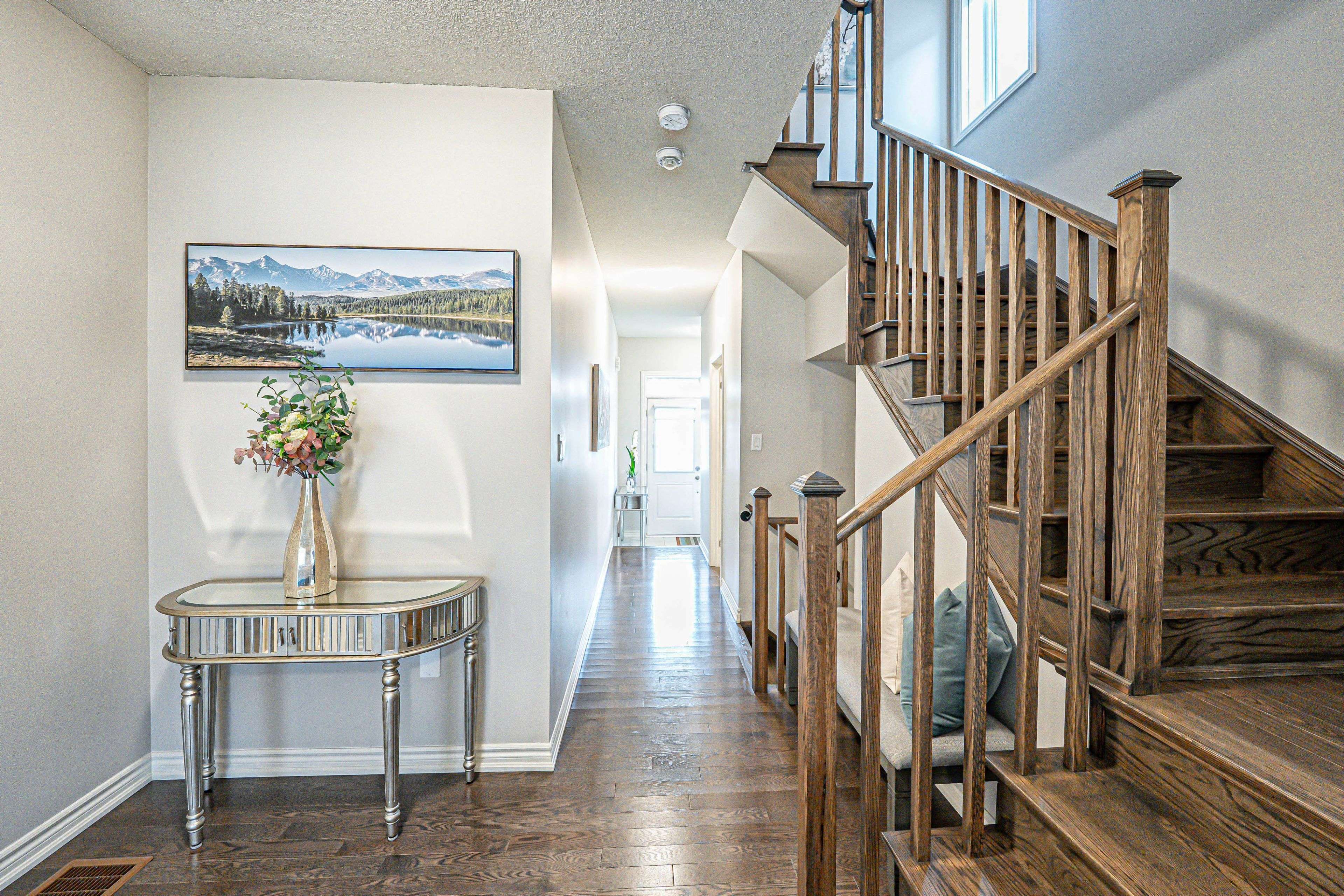 Oshawa, ON L1L 0T1,2136 Coppermine ST