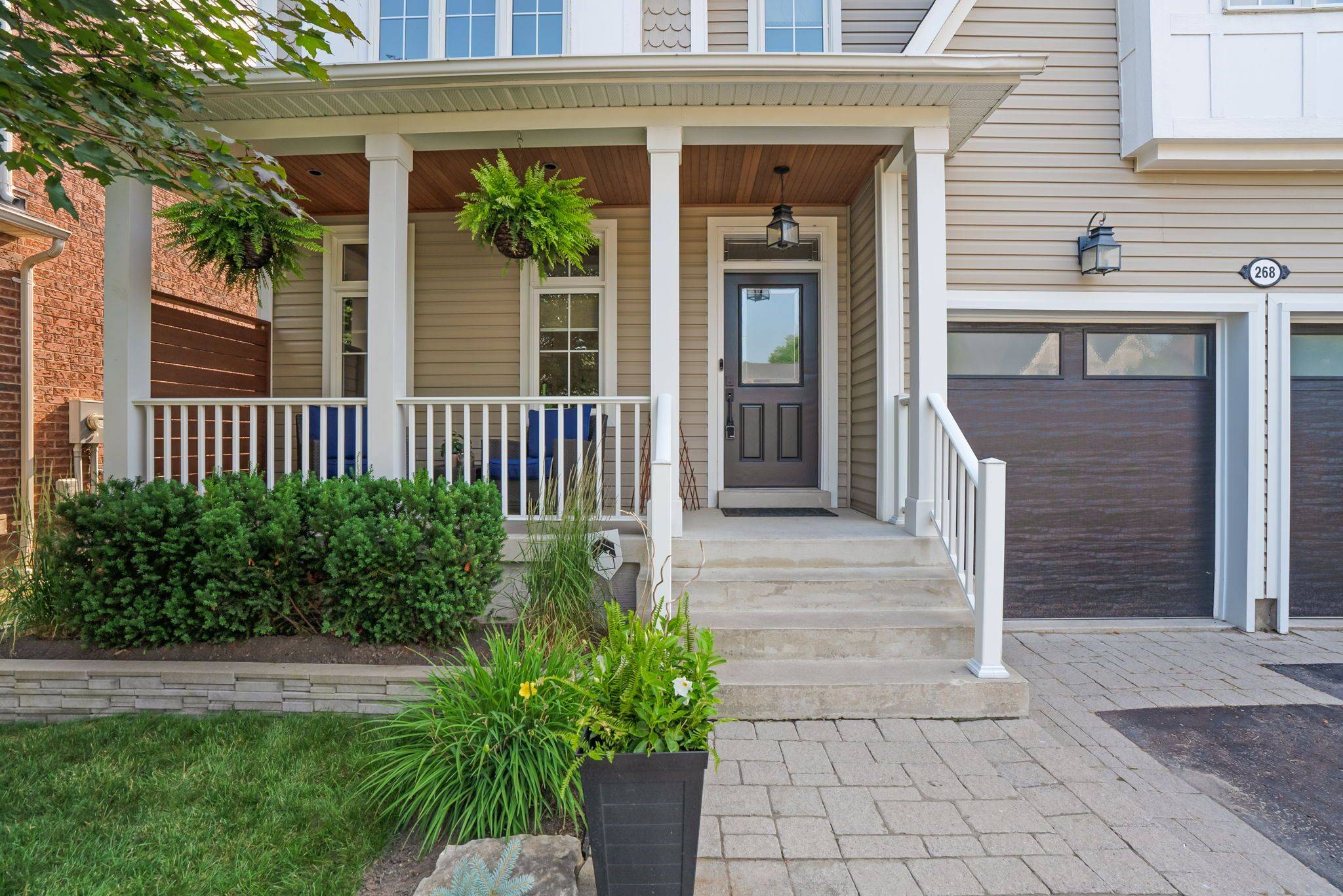Whitby, ON L1M 0B6,268 Montgomery AVE