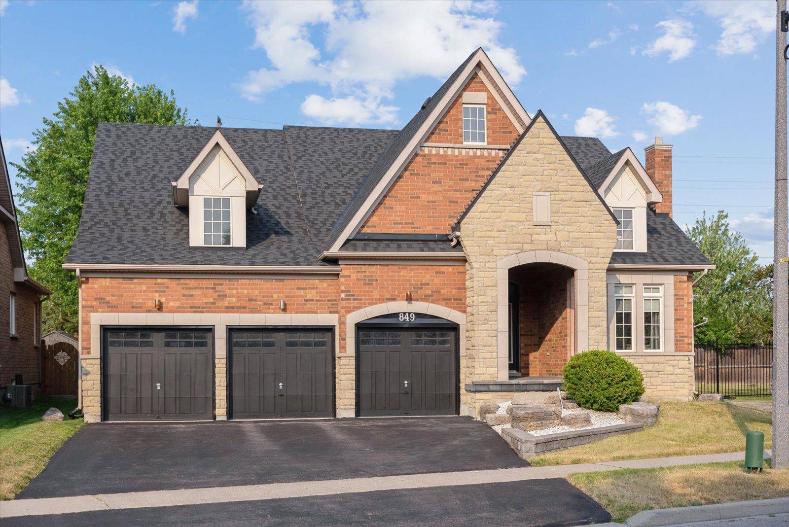 Oshawa, ON L1K 0C5,849 Hanmore ST
