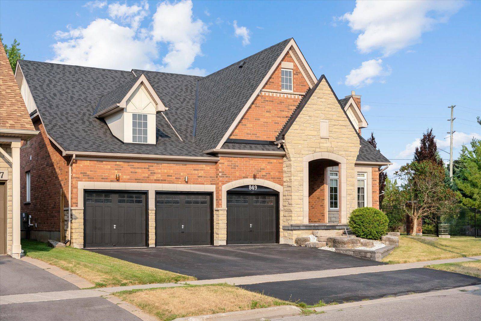 Oshawa, ON L1K 0C5,849 Hanmore ST
