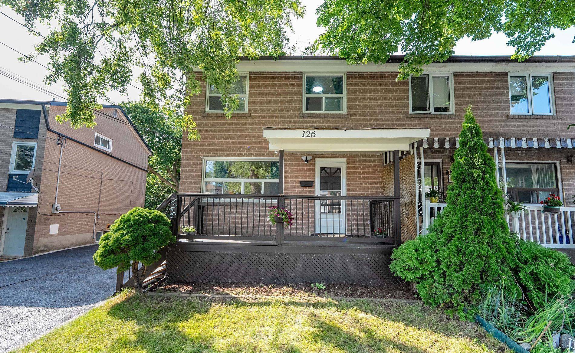 126 Celeste DR #Lower, Toronto E10, ON M1E 2V1