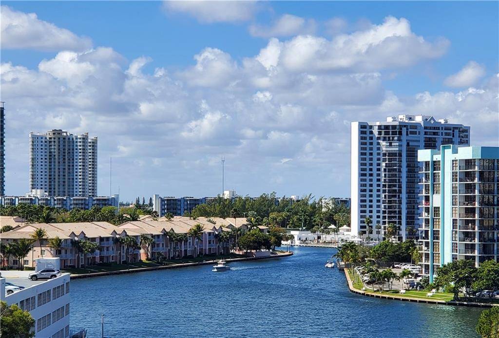 3725 S Ocean Drive #727, Hollywood, FL 33019