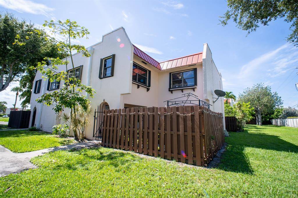 6363 Seven Springs Boulevard #A, Greenacres, FL 33463