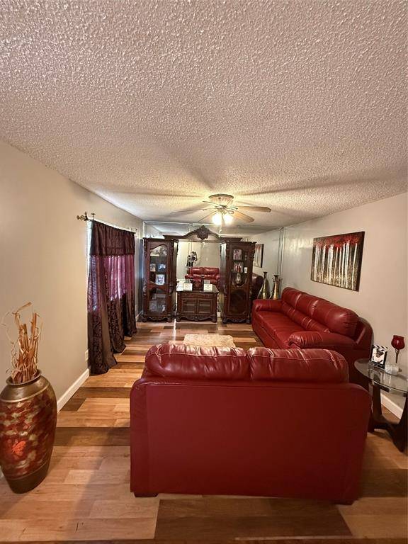 Lauderhill, FL 33313,5644 Blueberry Ct #11