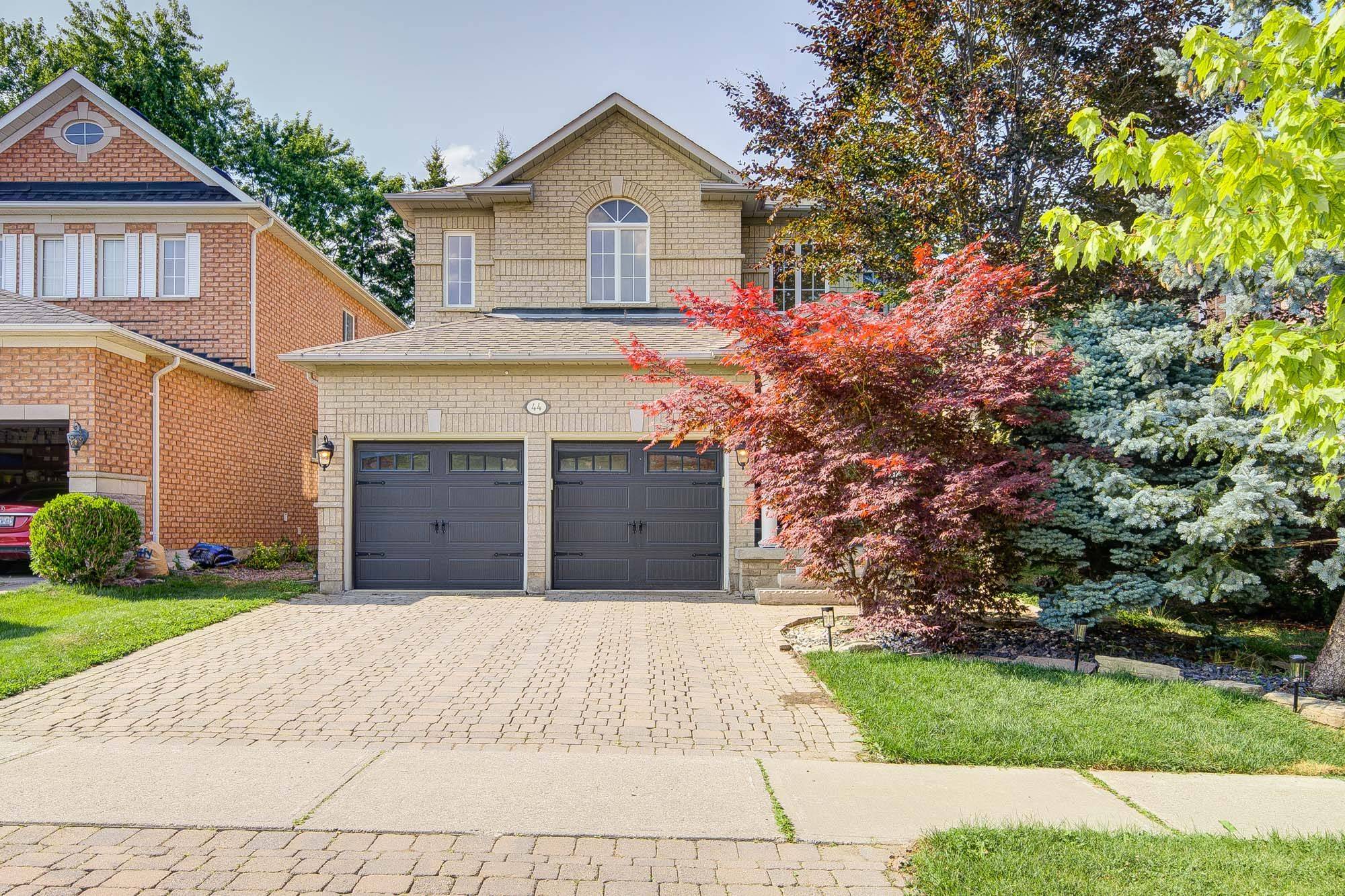 Richmond Hill, ON L4C 0P8,44 Palomino DR
