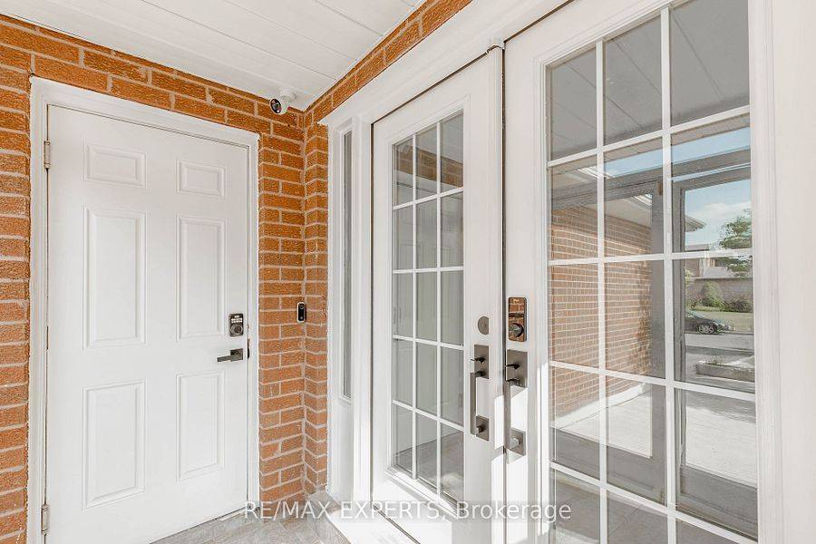Vaughan, ON L6A 1A6,148 Lamar ST