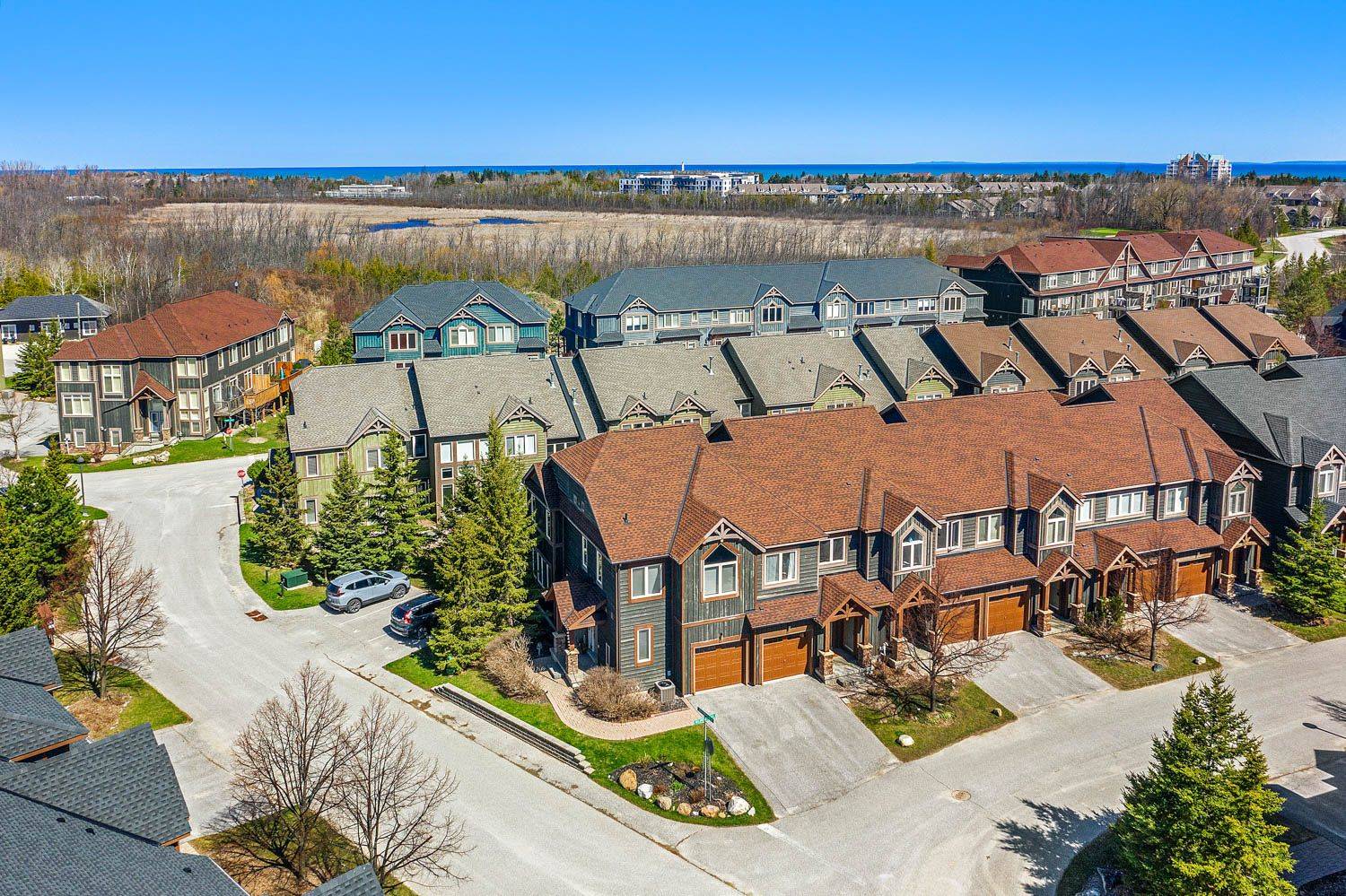 Collingwood, ON L9Y 0J4,20 Wildrose TRL #42