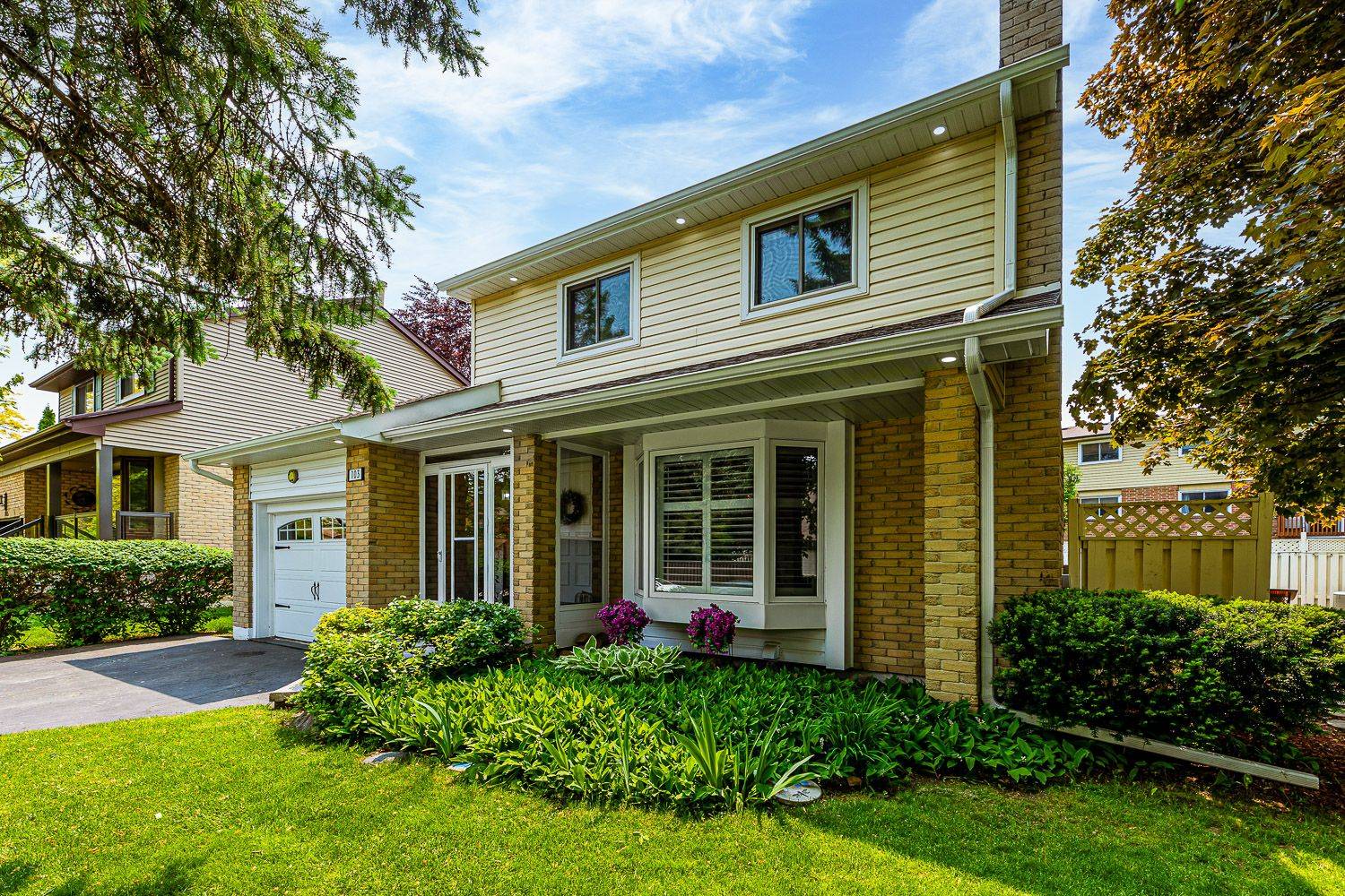 Brampton, ON L6Z 1P4,103 Royal Palm DR