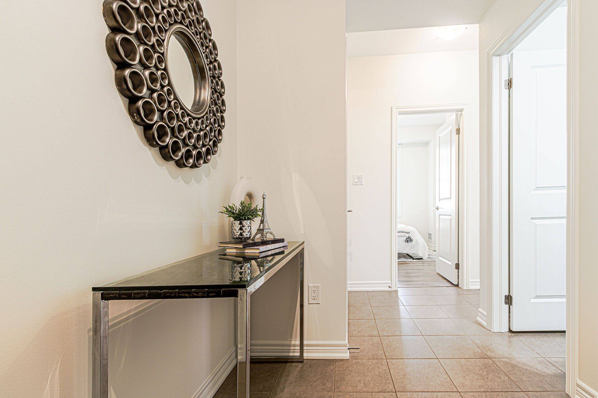 Oakville, ON L6H 0L1,2339 Sawgrass DR #206