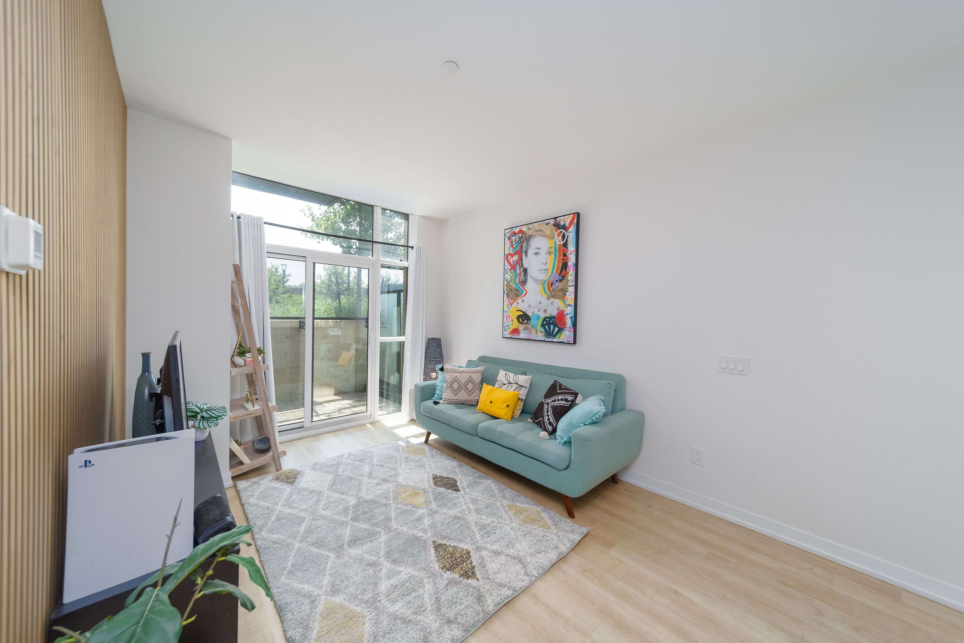 Toronto W02, ON M6N 0B3,2300 St Clair AVE W #118
