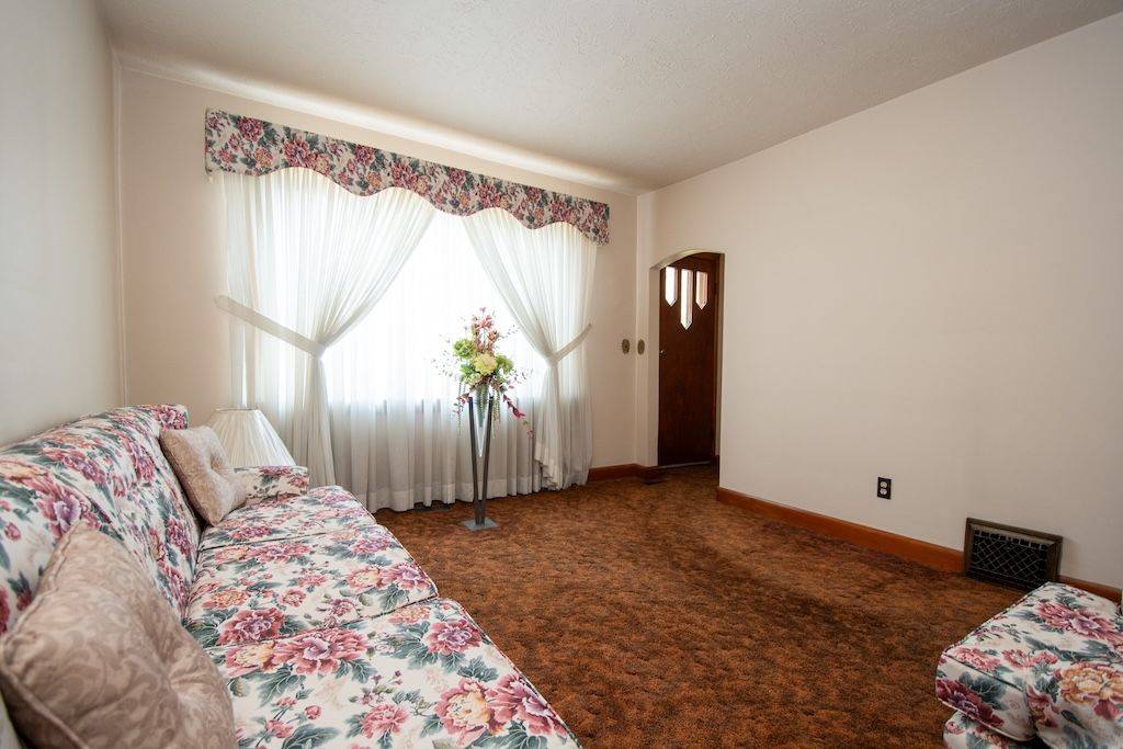 Peterborough South, ON K9J 1C8,2537 Bensfort RD