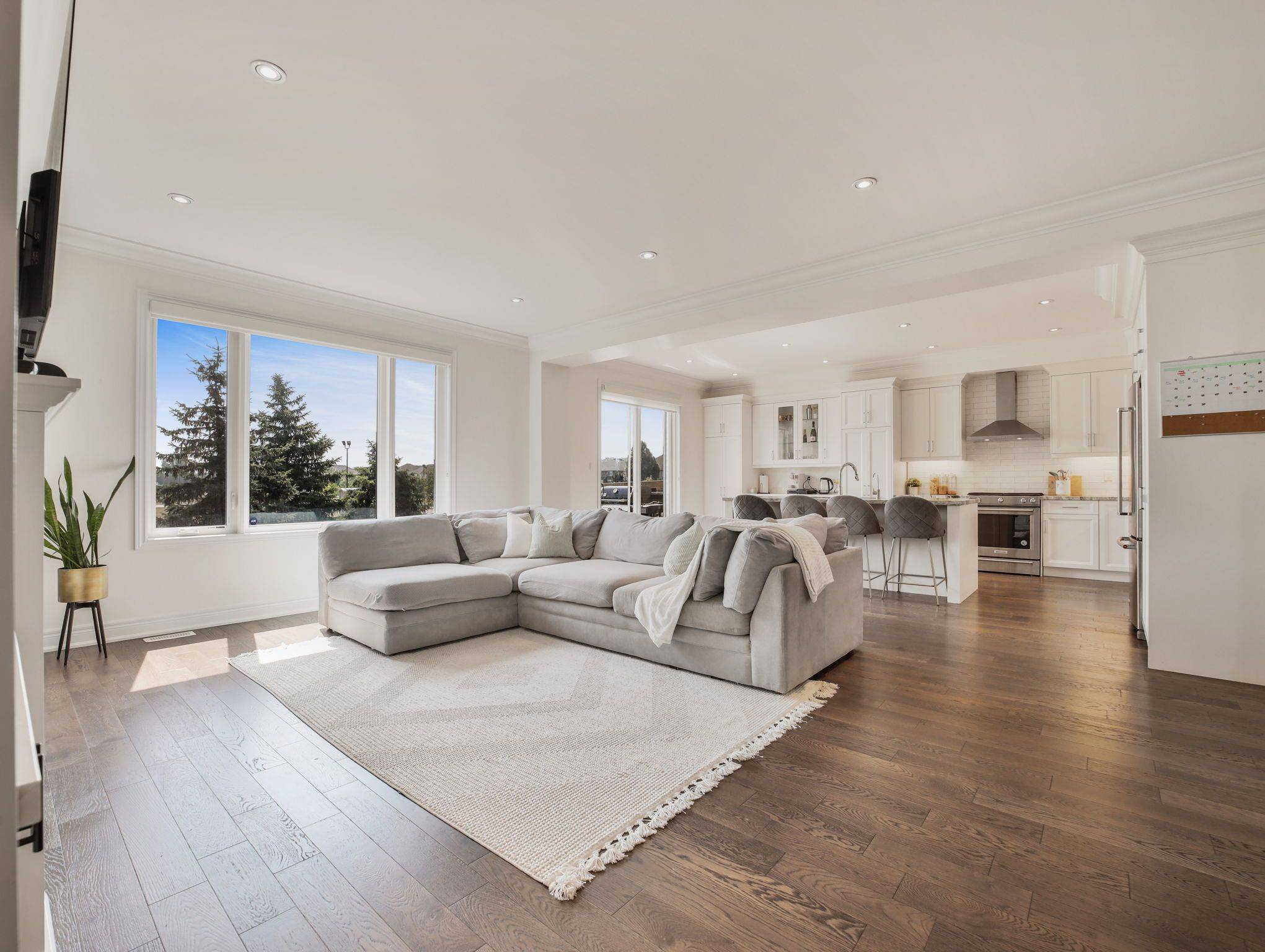 Hamilton, ON L8J 2V3,26 Hampshire PL