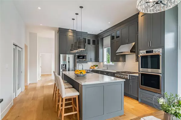 552 RIDGE POINTE Pl, Colwood, BC V9C 0M3