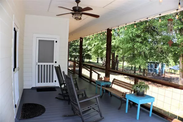 393 county road 3112, Jacksonville, TX 75766